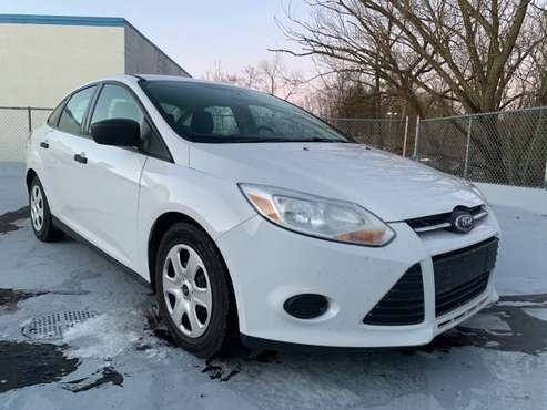 Ford Focus S - 5 speed - Excellent Running Condition for sale in Bedford, OH
