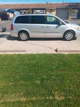 2011 chrysler town and country for sale in Dayton, OH