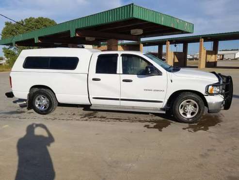 Dodge 2500 Ram 05 excellent 5.9 for sale in Chico, TX