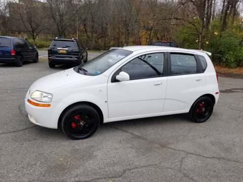 07 CHEVY AVEO LS 1.6L 4CYL 29/37 MPG 113K MILES 1 OWNER $2700 - cars... for sale in Newburgh, NY