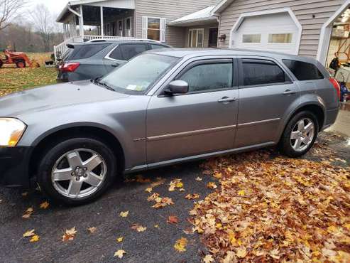 06 Dodge magnum AWD Hemi for sale in Boonville, NY