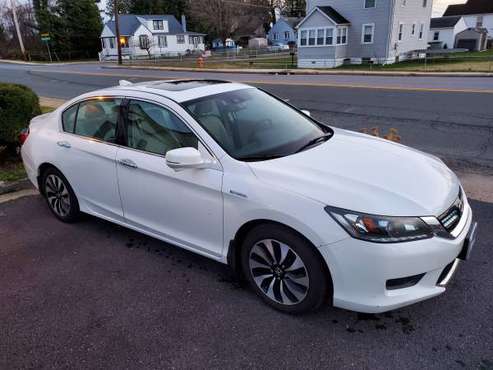 Honda Hybrid Accord 2015 - cars & trucks - by owner - vehicle... for sale in Dundalk, MD