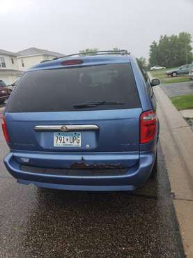 2007 Chrysler Town & Country - cars & trucks - by owner - vehicle... for sale in Owatonna, MN