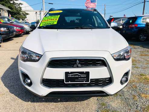 2013 MITSUBISHI OUTLANDER 4WD*4 CYL*LOADED*CLEAN CARFAX*GAS SAVER -... for sale in Hyannis, MA