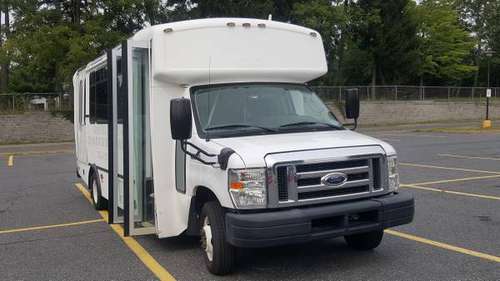Excellent Ford e450 econoline passenger bus - cars & trucks - by... for sale in Bethlehem, PA