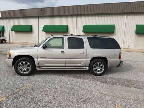 2006 Gmc Yukon Xl Denali - cars & trucks - by owner - vehicle... for sale in Fort Wayne, IN