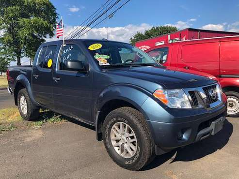 2014 Nissan Frontier SL Crew Cab 4WD 5-Speed Automatic - cars &... for sale in Wallingford, CT