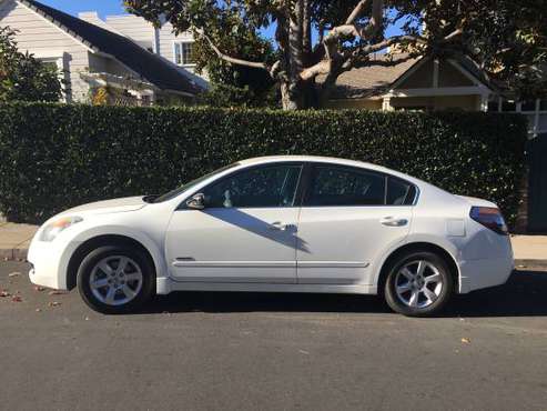 2009 Nissan Altima Hybrid - cars & trucks - by owner - vehicle... for sale in San Diego, CA