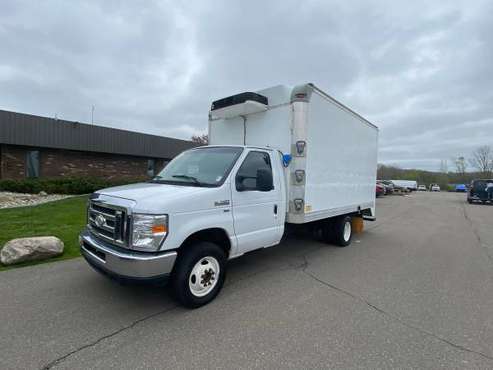 2014 Ford E-350 14 Box Truck REFRIGERATION UNIT for sale in Swartz Creek,MI, MI