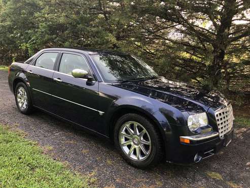 2005 CHRYSLER 300C HEMI ***44,000 MILES*** PRETTY AWESOME FIND! LOOK for sale in Valley Falls, KS
