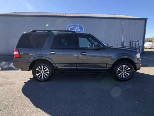 2016 Ford Expedition XLT, Sunroof, Clean Carfax!! - cars & trucks -... for sale in Murfreesboro, TN