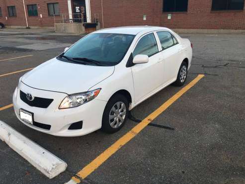 2010 Toyota Corolla LE Sedan 4D - cars & trucks - by owner - vehicle... for sale in Winchester, MA