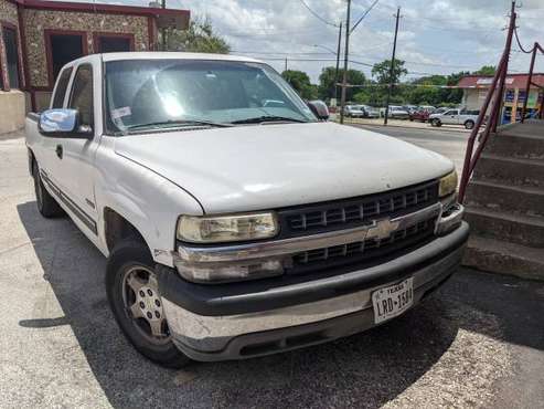 2000 Chevy Silverado 5 3 l extended cab for sale in Austin, TX