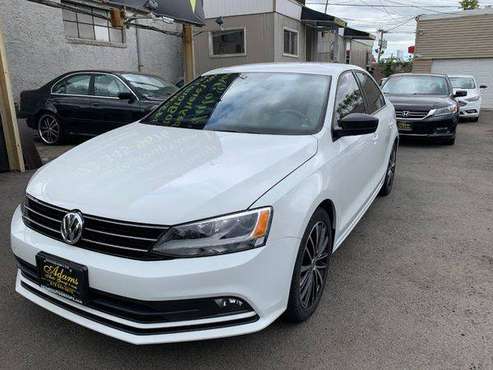 2016 Volkswagen Jetta SE 6A Buy Here Pay Her, for sale in Little Ferry, NJ