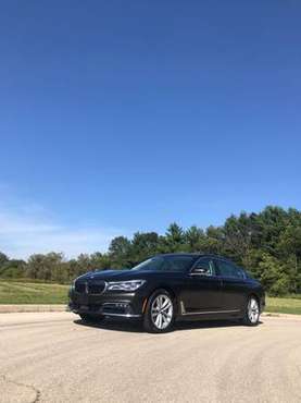 BMW 750i XDrive - cars & trucks - by owner - vehicle automotive sale for sale in Rockford, IL