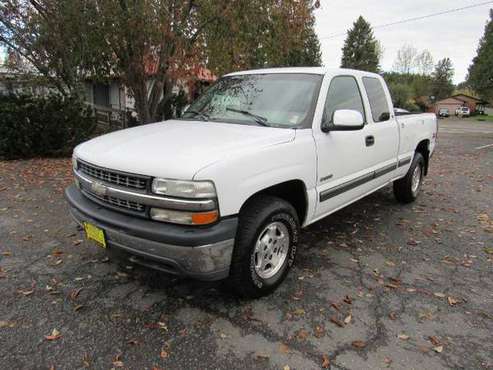 00 CHEVROLET SILVERADO + 4x4 + 5.3 L V8 + EASY IN HOUSE FINANCING -... for sale in WASHOUGAL, OR