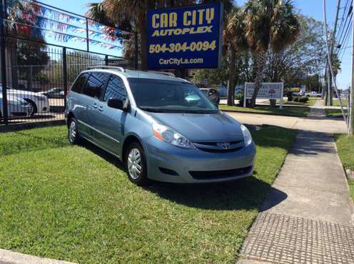 3RD ROW!!! 2008 Toyota Sienna LE *** FREE WARRANTY *** - cars &... for sale in Metairie, LA