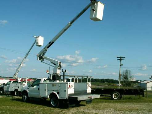 2001 Ford F450 Superduty 7.3 Powerstroke 42' Bucket Lift truck sign... for sale in Memphis, KY