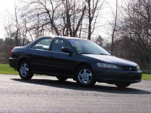 2000 Honda Accord LX Sedan w/ Newer Tires - CLEAN! - cars & trucks -... for sale in Jenison, MI