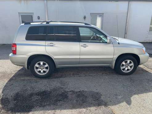 2003 Toyota Highlander Le ...drives excellent!! - cars & trucks - by... for sale in Richmond , VA