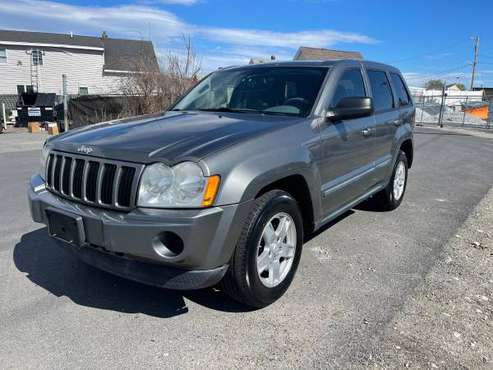 2007 Jeep Grand Cherokee Larado 4x4 4wd ONE OWNER for sale in Lowell, MA