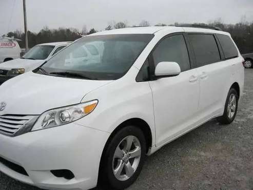 2017 Toyota Sienna LE - cars & trucks - by owner - vehicle... for sale in Floral Park, NY