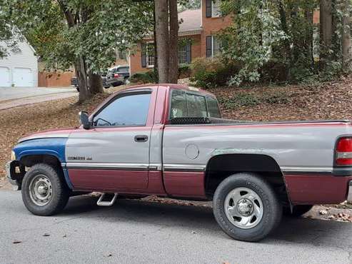 '95 Dodge Ram 318 motor for sale in Lilburn, GA