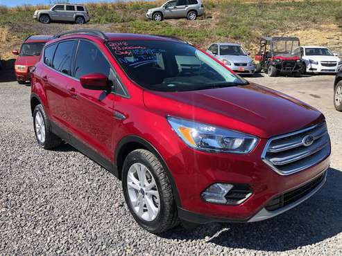 JUST IN 2018 FORD ESCAPE SE LOW MILES TRADES WELCOME - cars & trucks... for sale in MIFFLINBURG, PA