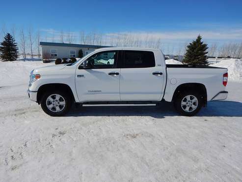 2015 Toyota Tundra SR5 CrewMax for sale in Macgregor, ND