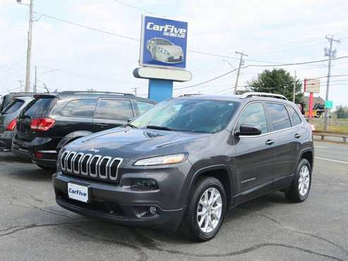 2017 Jeep Cherokee Latitude - BLUETOOTH - BACK UP CAMERA & MORE for sale in Salem, MA