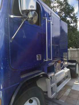 Freightliner,Cab-Over - cars & trucks - by owner - vehicle... for sale in Palmetto, FL