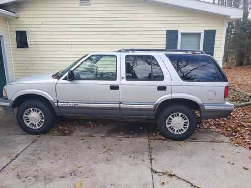 1995 GMC Jimmy - cars & trucks - by owner - vehicle automotive sale for sale in Johannesburg, MI