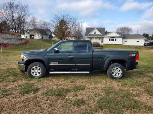 2011 GMC SIERRA 1500 EXT. CAB 4X4-SHARP!! - cars & trucks - by... for sale in Spring Grove, WI