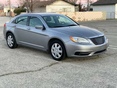 2014 Chrysler 200 LX - cars & trucks - by owner - vehicle automotive... for sale in Lancaster, CA