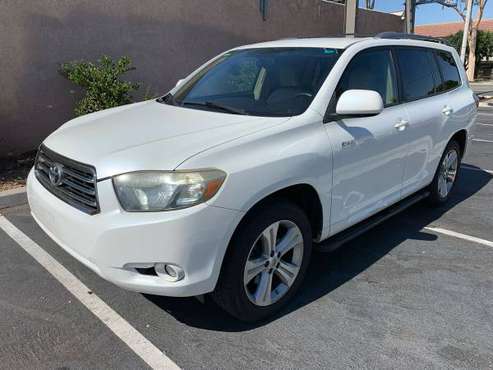 2008 Toyota Highlander Sport White Clean Title for sale in Corona, CA