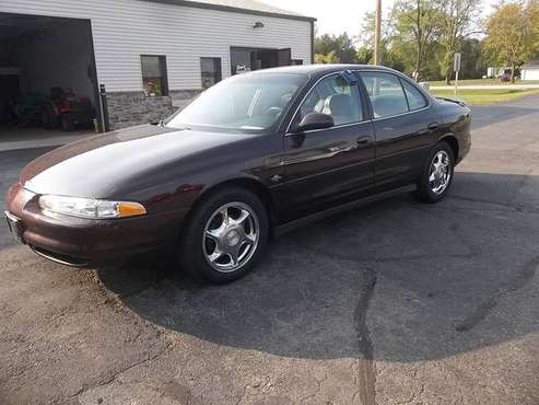 2002 OLDSMOBILE INTRIGUE GL FINAL 500 EDITION-- RARE! LOW MILES! -... for sale in Tomah, WI