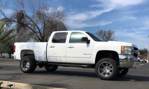 2008 Chevy 2500 HD 3/4 **OBO** - cars & trucks - by owner - vehicle... for sale in Porterville, CA