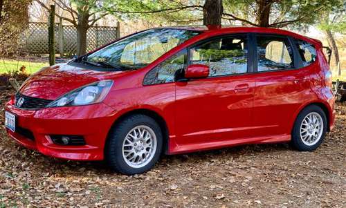 2013 Honda Fit Sport - cars & trucks - by owner - vehicle automotive... for sale in Franklin Grove, IL