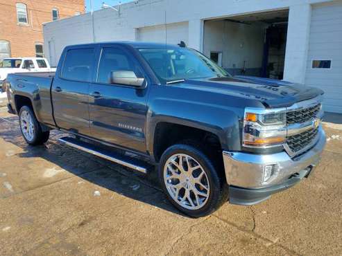 2017 Chevy Silverado crew cab 4X4, 5.3, 105K - cars & trucks - by... for sale in Coldwater, KS