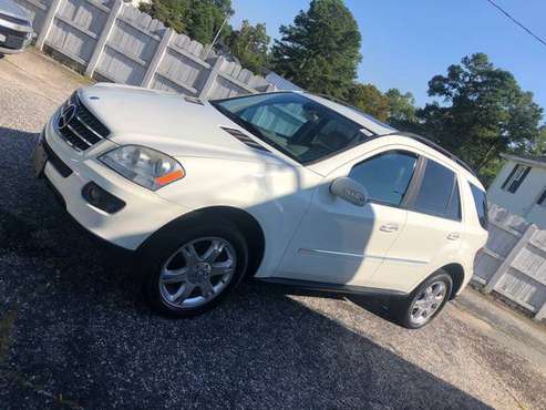 2008 MERCEDES BENZ ML350, FULLY LOADED, MUST SEE, LOW MILES, CLEAN... for sale in Four Oaks, NC