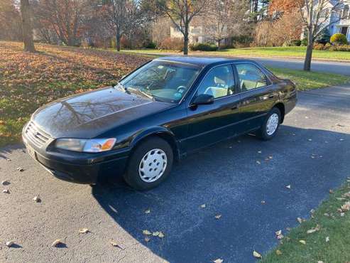 1999 Toyota Camry LE $1,500 - cars & trucks - by owner - vehicle... for sale in Andover, MA