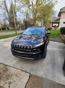 2016 Jeep Cherokee for sale in Wakarusa, IN