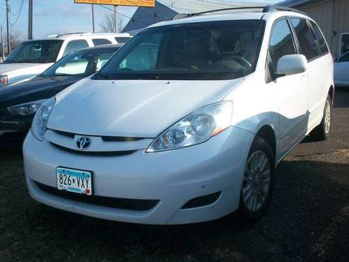 2010 TOYOTA SIENNA - cars & trucks - by dealer - vehicle automotive... for sale in VADNAIS HEIGHTS, MN
