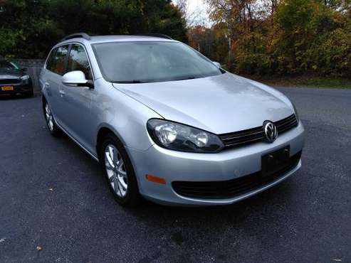2012 VW Volkswagen Jetta wagon 132k Automatic VERY Clean!!! - cars &... for sale in Hyde Park, NY