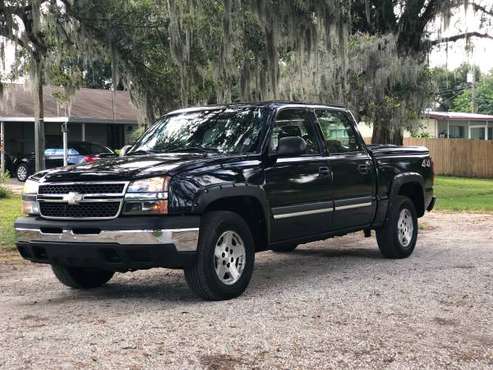 Chevy Silverado 4x4 Crew Cab *One Owner/ Like New!!!! for sale in Lakeland, FL