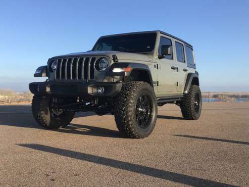2020 Jeep Wrangler Unlimited 5642 miles - cars & trucks - by owner -... for sale in Yankton, SD