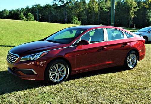 2016 Hyundai Sonata SE, 97,000 miles, dvd, back up cam for sale in Simpson, NC