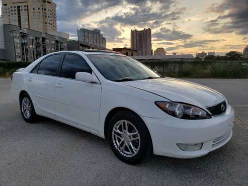 $3300 very Reliable car 2005 Toyota Camry with custom sound system for sale in San Antonio, TX