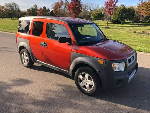 2004 Honda Element (4WD) (good condition) with 158k miles for sale in Canton, OH