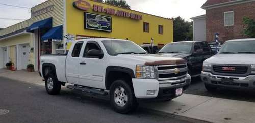 🚗* 2011 Chevrolet Silverado 1500 LT 4x4 4dr Extended Cab 6.5 ft. SB... for sale in Milford, CT